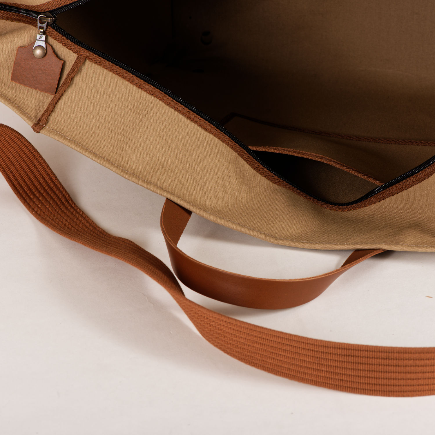 LODGE XL SAFARI 4