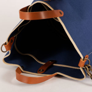 CLINT L BLEU ROYAL 3 CLINT L BLEU ROYAL 3 1